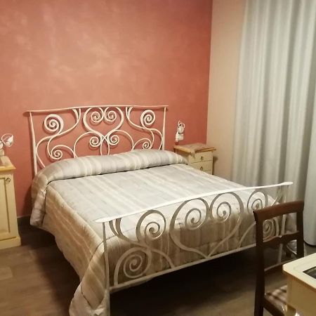 Apartamento Il Roccolo Di Valcerasa Treia Exterior foto
