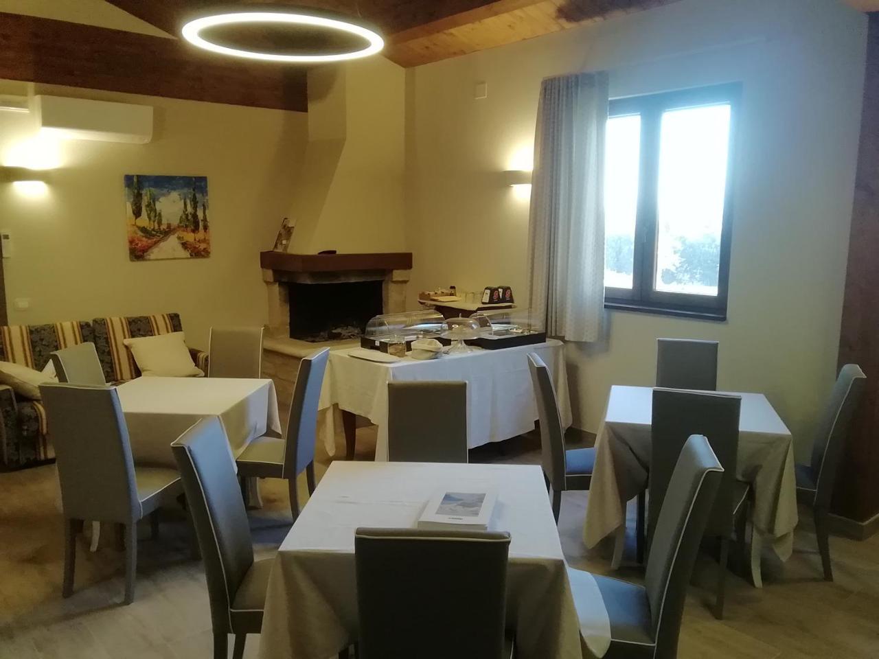 Apartamento Il Roccolo Di Valcerasa Treia Exterior foto